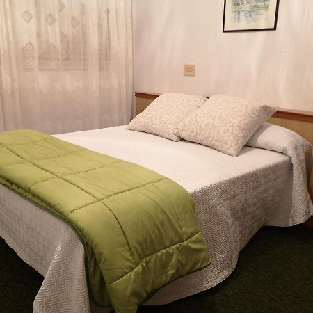 Hostal Vina Outes ภายนอก รูปภาพ