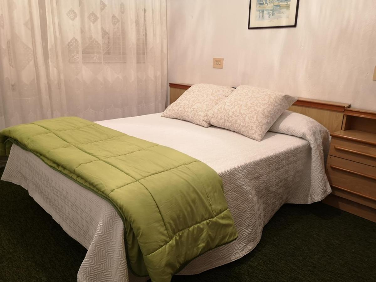 Hostal Vina Outes ภายนอก รูปภาพ